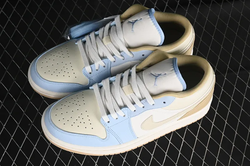 All categories Air Jordan Jordan series basketball shoes Air Jordan 1 Low Air Jordan 1 Low OG AJ1 Joe 1 meter white brown low-top cultural basketball shoes HQ4186-111